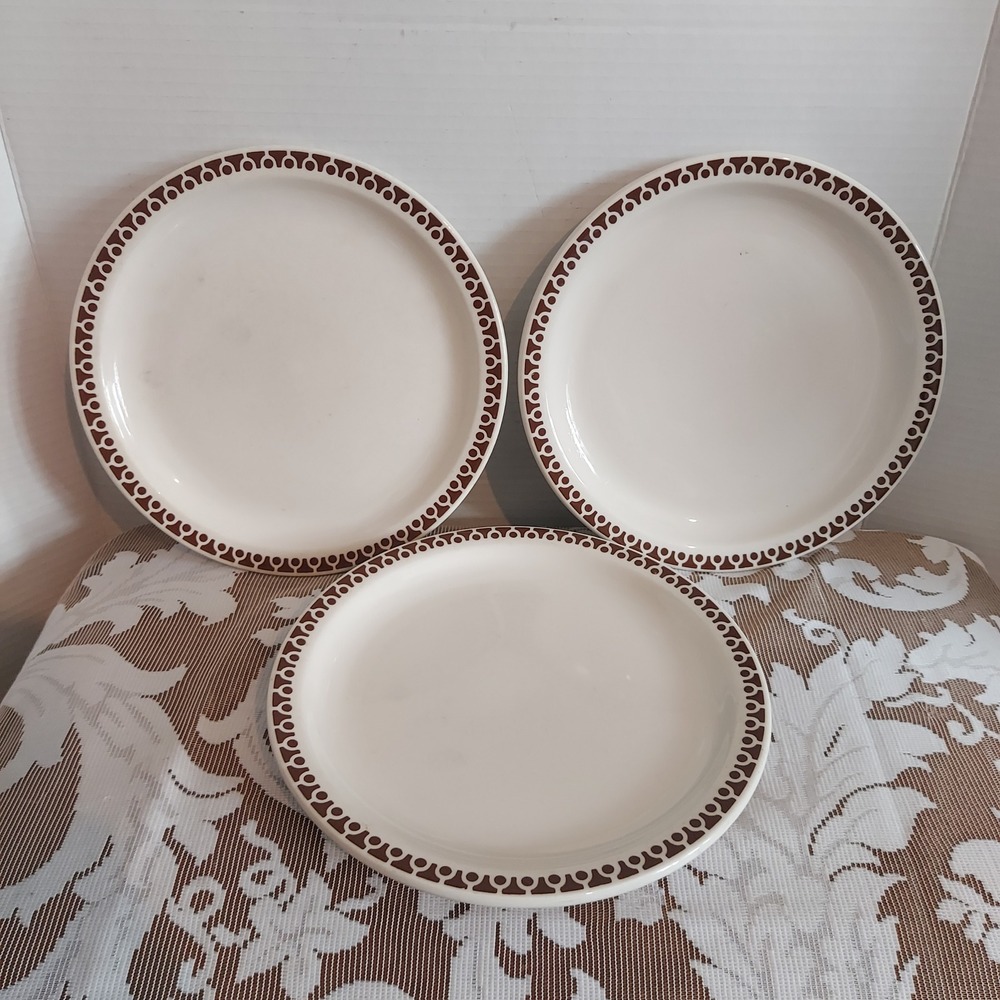 Buffalo China Vintage Brown Geometric Border 9 Inch Dinner Plates Set of 3 USA